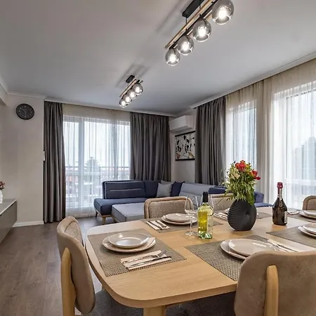 Aria Luxury